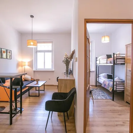 아파트 Apartament Przy Teatrze Zdrojowym Polanicaapartamenty Pl *